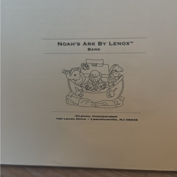 Lenox Noah's Ark Bank - Picture 8 of 8